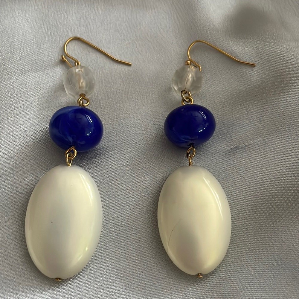 Drop earrings in cobalt blue and cream. Very pretty!